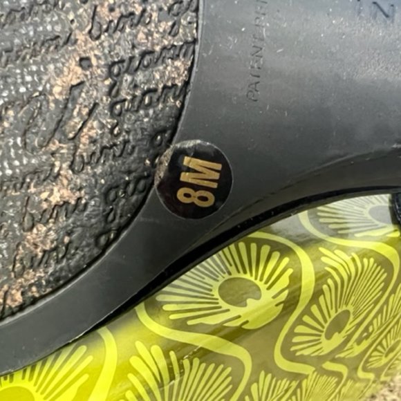 Gianni Bini Patent Sandals - Picture 3 of 4